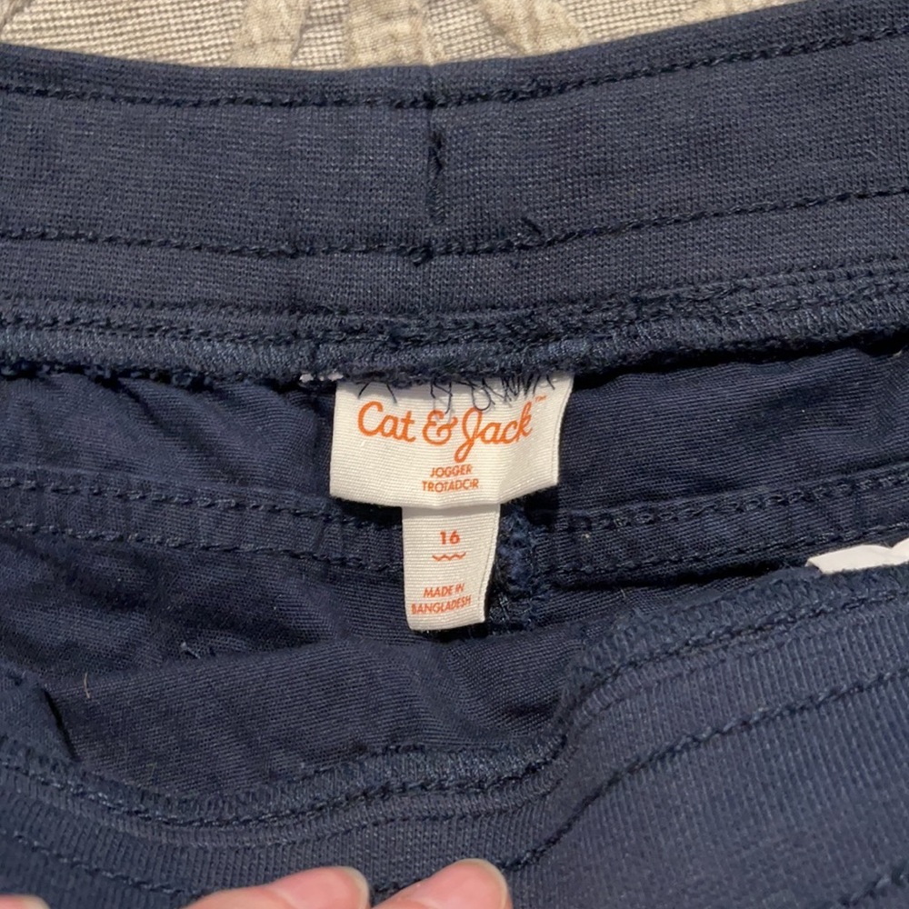 Drawstring pants - Picture 2 of 2
